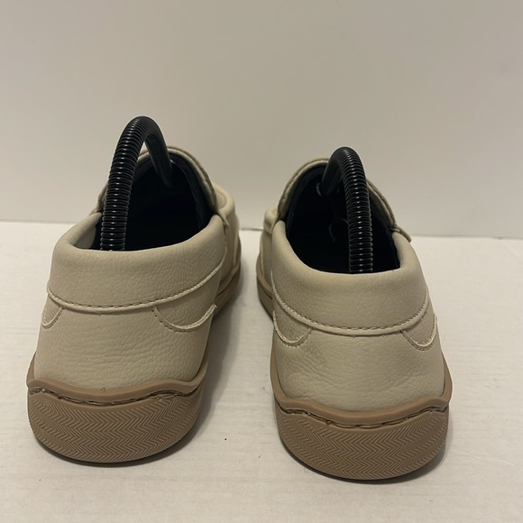 My Pillow My Slipper Moccasins Leather Women’s Size 9 Beige Slip On House Shoes - Picture 6 of 9